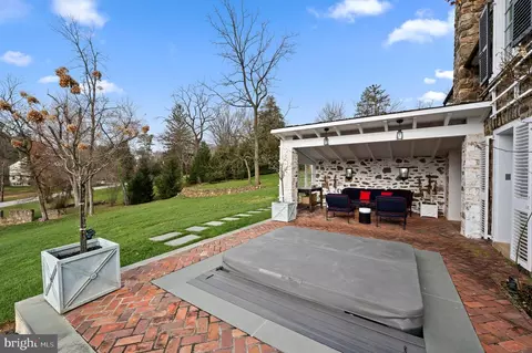 Other - 658 Brooke Rd, Wayne, PA 19087 photo 7 of 9