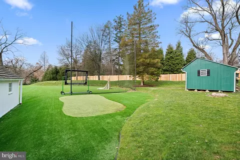 Exterior - 658 Brooke Rd, Wayne, PA 19087 photo 13 of 15