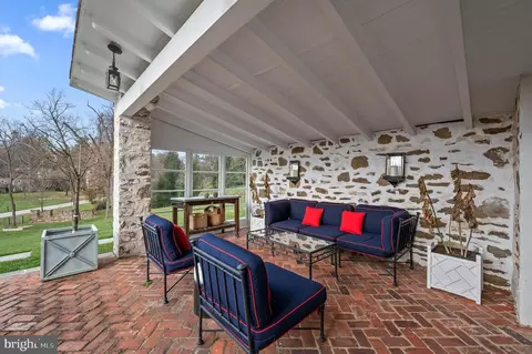 Exterior - 658 Brooke Rd, Wayne, PA 19087 photo 10 of 15