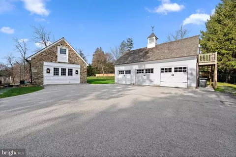 Exterior - 658 Brooke Rd, Wayne, PA 19087 photo 11 of 15