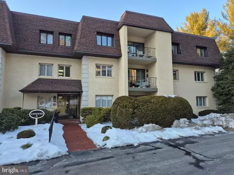 201 A Summit Dr # A, Bryn Mawr, PA 19010