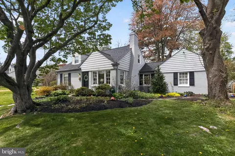 303 Barry Ln, Wallingford, PA 19086