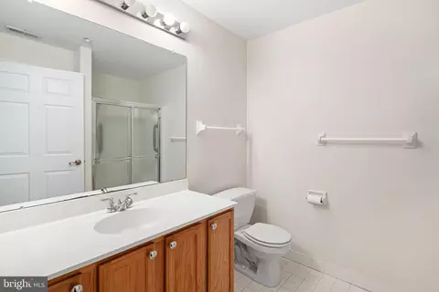 Bath - 1364 Nicklaus Dr, Springfield, PA 19064 photo 2 of 2
