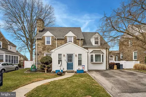 908 Roberts Ave, Drexel Hill, PA 19026