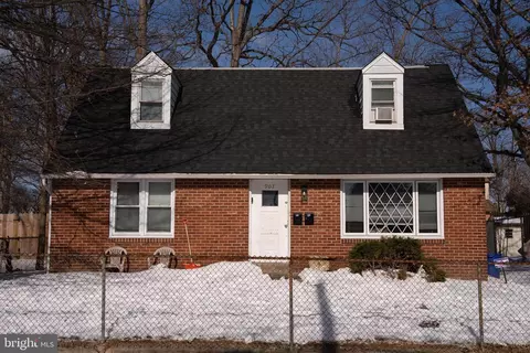 907 North St, Collingdale, PA 19023