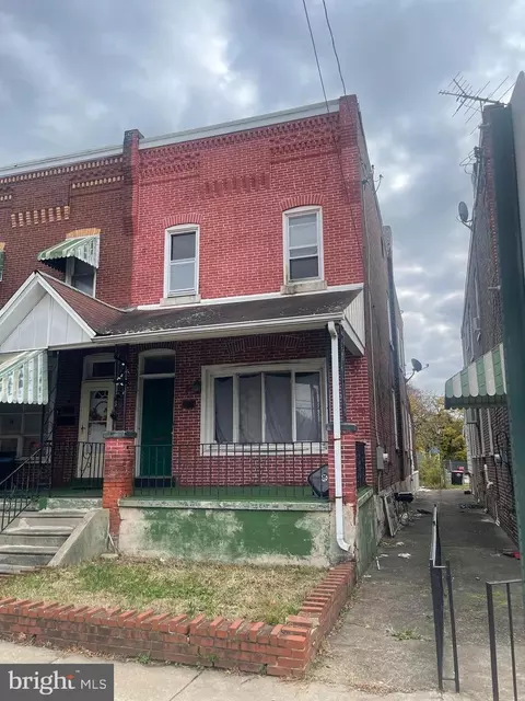 1317 W 3rd St, Chester, PA 19013