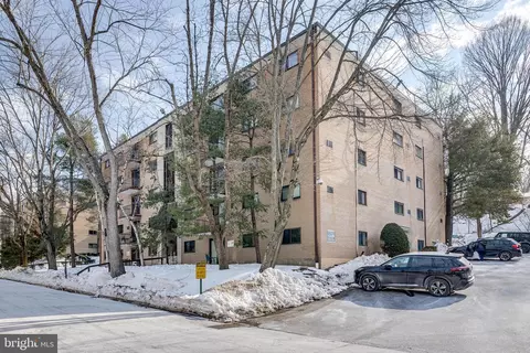 400 Glendale Rd #D33, Havertown, PA 19083