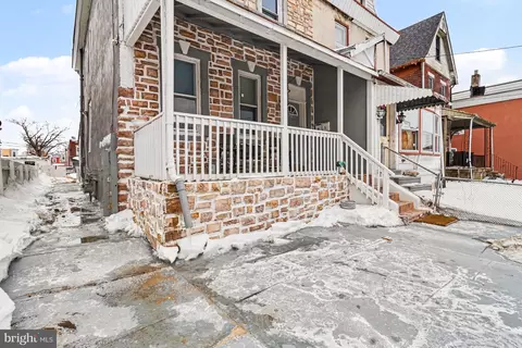 208 Main St, Darby, PA 19023