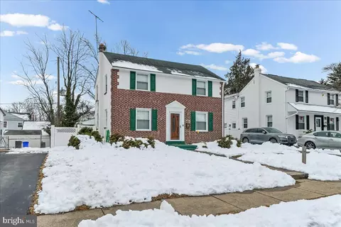 1020 Edgerton Rd, Secane, PA 19018