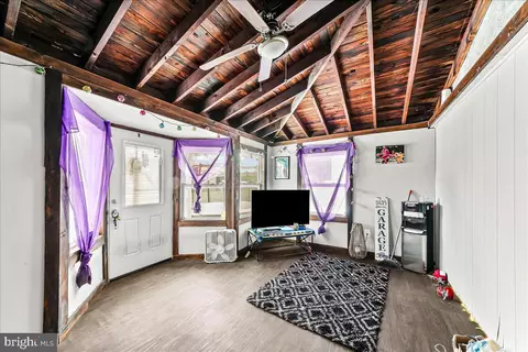 Entry Way - 1020 Edgerton Rd, Secane, PA 19018 photo 1 of 1