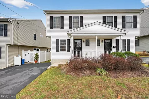 250 Davis Ave, Clifton Heights, PA 19018