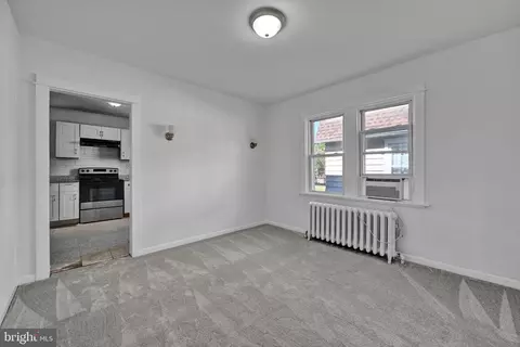 Living - 204 E Avon Rd, Brookhaven, PA 19015 photo 3 of 3