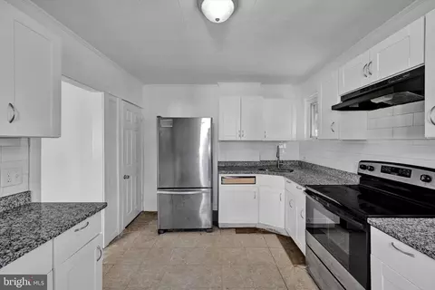 Kitchen - 204 E Avon Rd, Brookhaven, PA 19015 photo 3 of 3