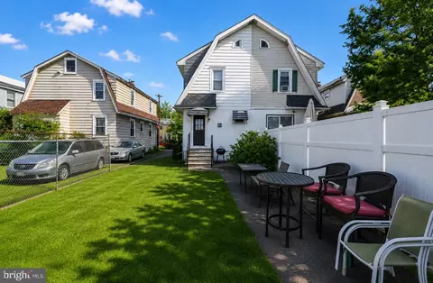 Exterior - 204 E Avon Rd, Brookhaven, PA 19015 photo 1 of 1