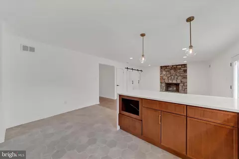 Other - 658 W Rolling Rd, Springfield, PA 19064 photo 1 of 8