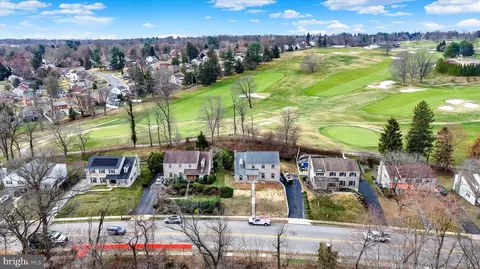View/Area - 658 W Rolling Rd, Springfield, PA 19064 photo 5 of 9