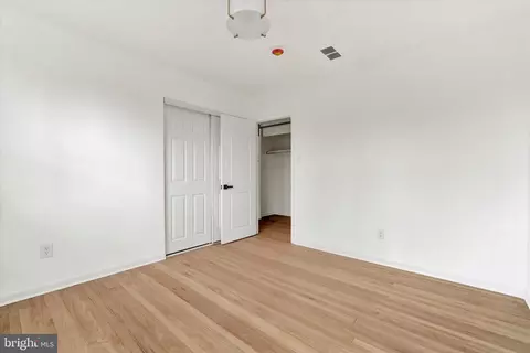 Bedroom - 658 W Rolling Rd, Springfield, PA 19064 photo 5 of 8