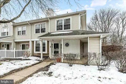63 Bayberry Ct #63, Glen Mills, PA 19342