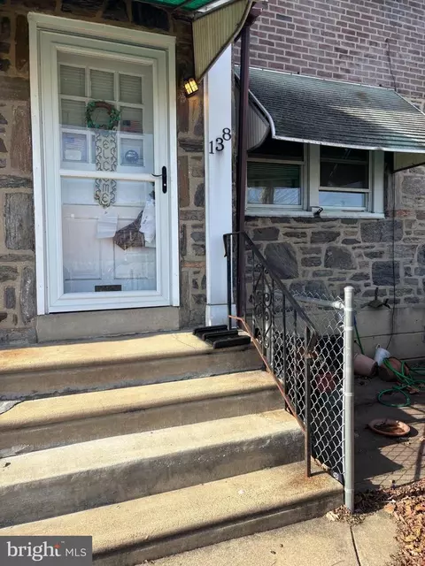 138 Richfield Rd, Darby, PA 19082