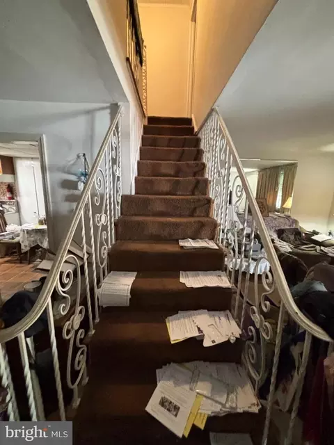 Entry Way - 138 Richfield Rd, Darby, PA 19082 photo 3 of 4