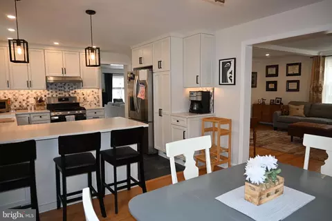 Kitchen - 514 Springview Ln, Springfield, PA 19064 photo 2 of 5