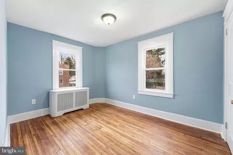 Bedroom - 227 E Leamy Ave, Springfield, PA 19064 photo 4 of 4