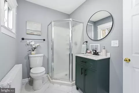 Bath - 227 E Leamy Ave, Springfield, PA 19064 photo 2 of 4