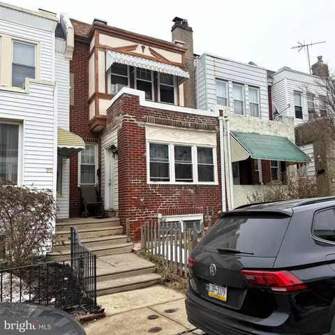 75 Lamport Rd, Darby, PA 19082