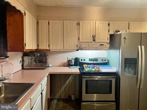 Kitchen - 65 Eldon, Lansdowne, PA 19050 photo 2 of 3