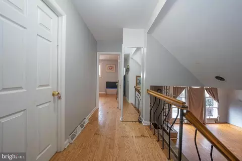 Entry Way - 65 Eldon, Lansdowne, PA 19050 photo 4 of 5