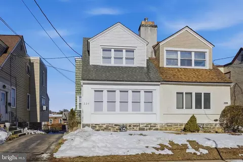 224 Parker Ave, Darby, PA 19082