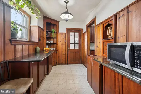 7800 Beverly Blvd, Darby, PA 19082 photo 8