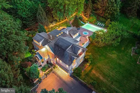 185 Biddulph Rd, Wayne, PA 19087