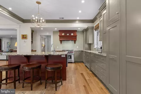 Kitchen - 185 Biddulph Rd, Wayne, PA 19087 photo 2 of 6
