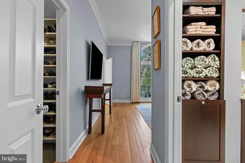 Entry Way - 185 Biddulph Rd, Wayne, PA 19087 photo 5 of 8