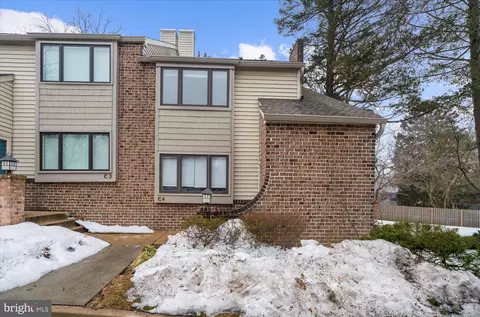 200 S Roberts Rd #C-4, Bryn Mawr, PA 19010