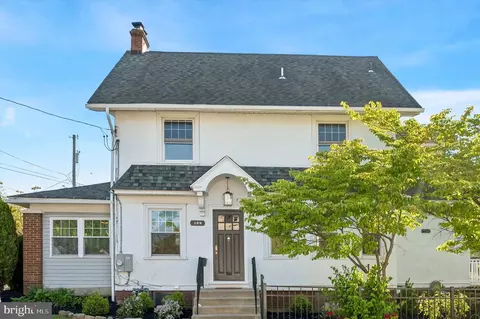 100 Yale Rd, Havertown, PA 19083
