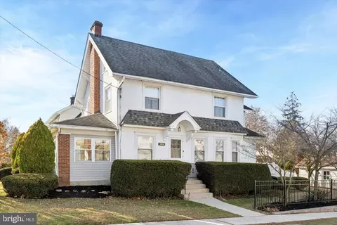 100 Yale Rd, Havertown, PA 19083