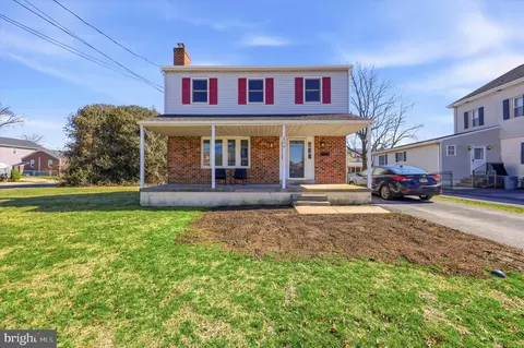 234 Broomall St, Folsom, PA 19033
