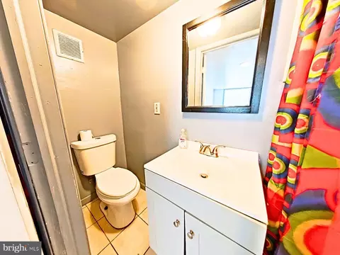 Bath - 345 Copley Rd, Darby, PA 19082 photo 2 of 3