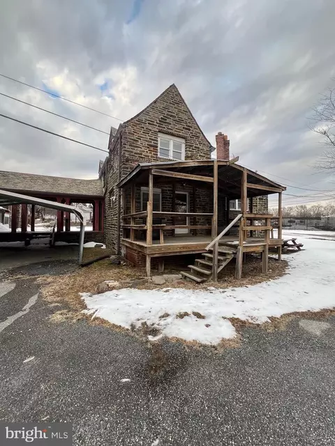 3701 W 9th St, Marcus Hook, PA 19061 photo 3