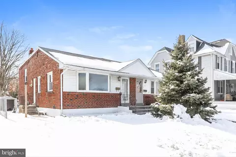514 8th Ave, Folsom, PA 19033