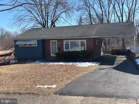 2213 S Lee Ln, Aston, PA 19014