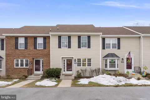 605 Meadow Ct # 605, Glen Mills, PA 19342