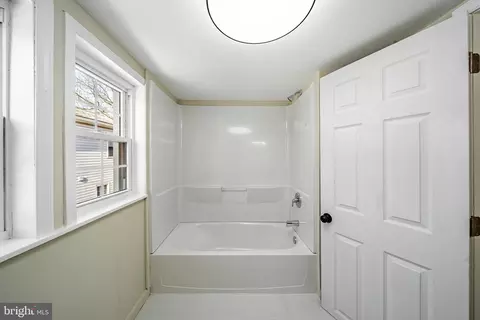 Bath - 1342 Cherry St, Boothwyn, PA 19061 photo 1 of 2