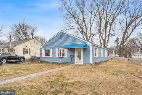 25 Norman St, Aston, PA 19014