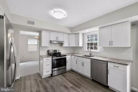 Kitchen - 151 Eaton Dr, Wayne, PA 19087 photo 1 of 1
