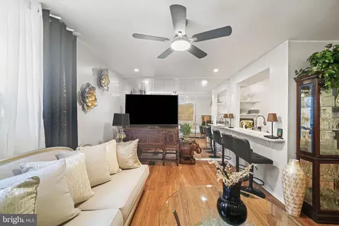 8115 W Chester Pike # A-8, Upper Darby, PA 19082
