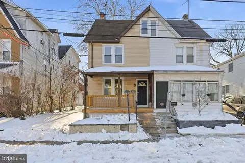 24 Maple Ter, Clifton Heights, PA 19018