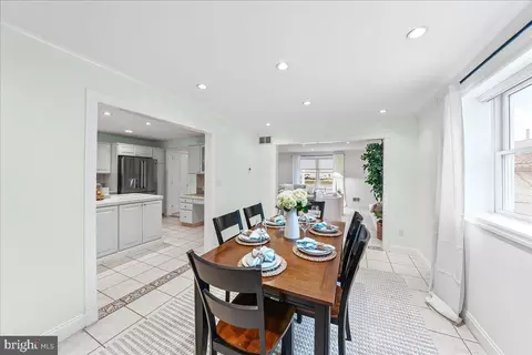Dining - 658 E Leamy Ave, Springfield, PA 19064 photo 1 of 3